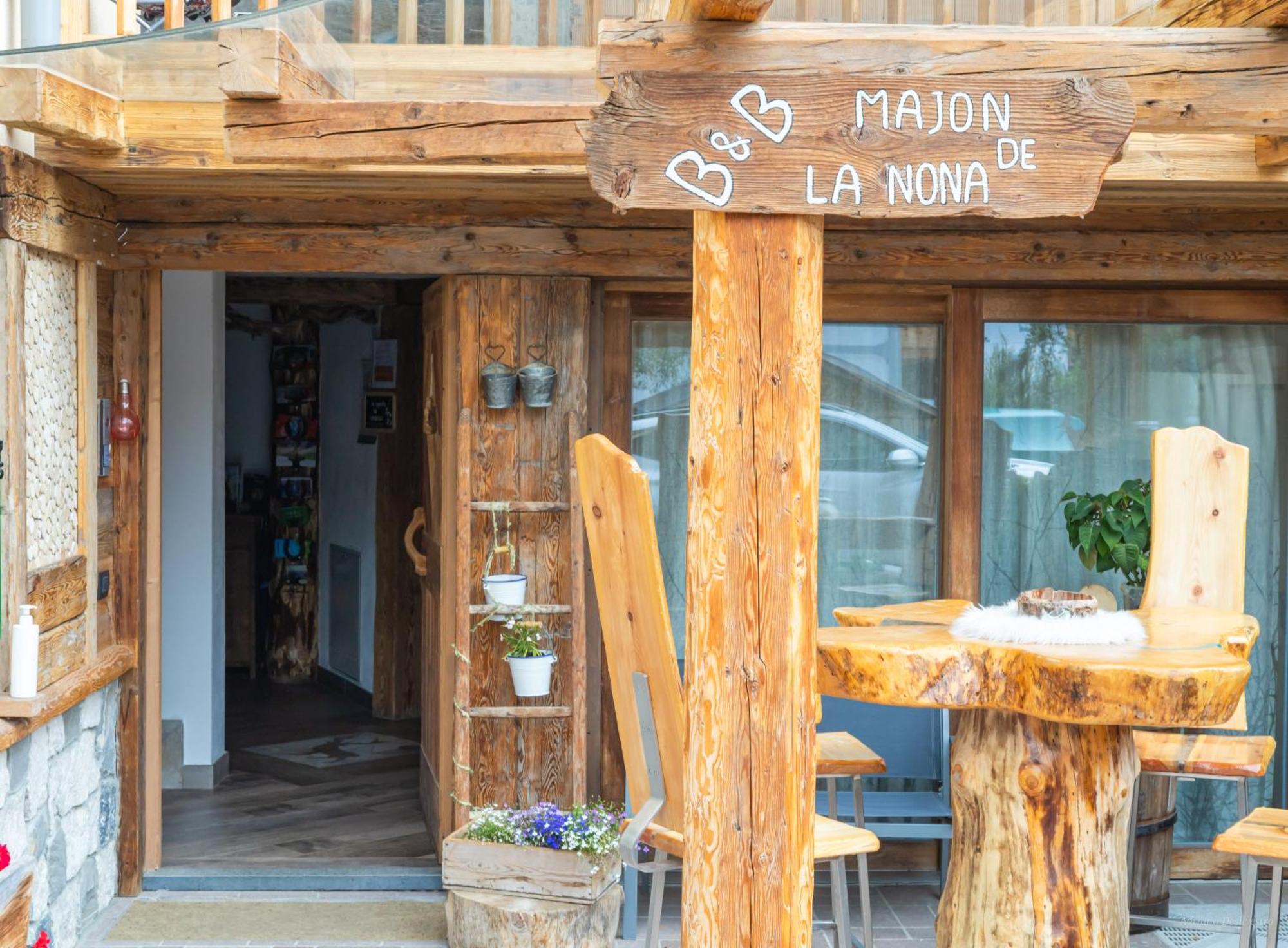 Majon De La Nona Guest house